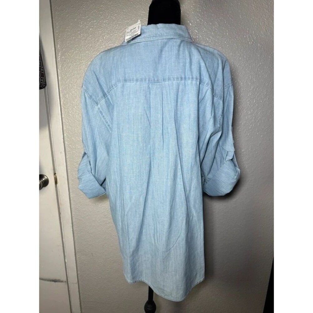 Karl Lagerfeld Paris Women's Blue Chambray Embroidered Button-Up XL - Picture 2 of 6
